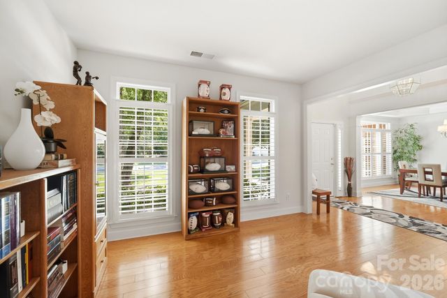 4814 King Arthur Drive, Charlotte, NC 28277