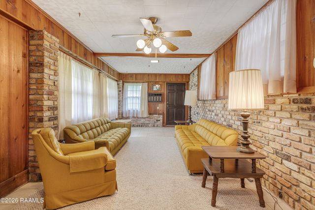 104 Crestline Drive, Lafayette, LA 70507