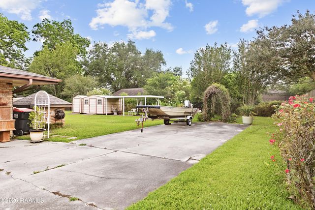 104 Crestline Drive, Lafayette, LA 70507