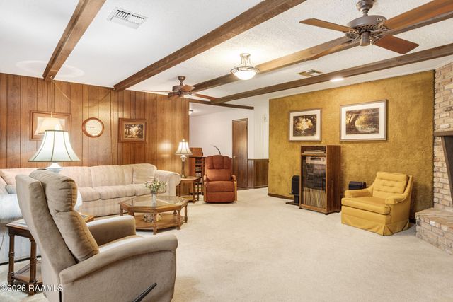 104 Crestline Drive, Lafayette, LA 70507