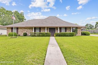104 Crestline Drive, Lafayette, LA 70507