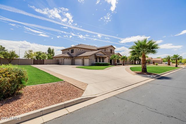 14367 W BECKER Lane, Surprise, AZ 85379