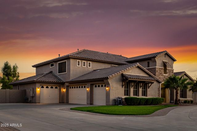 14367 W BECKER Lane, Surprise, AZ 85379