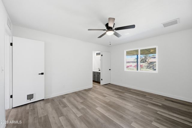 2820 E Inverness Avenue, Mesa, AZ 85204