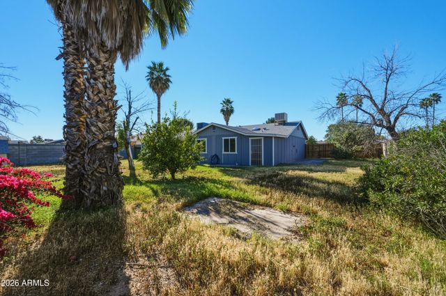 2820 E Inverness Avenue, Mesa, AZ 85204