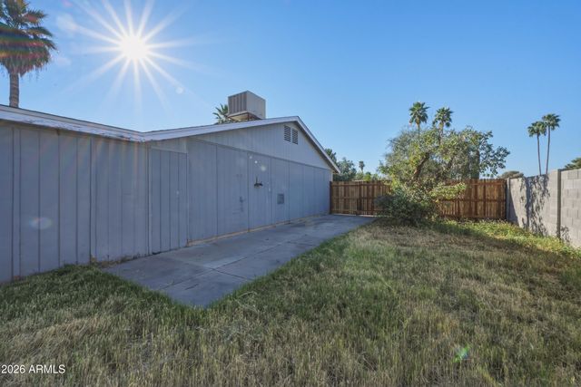 2820 E Inverness Avenue, Mesa, AZ 85204