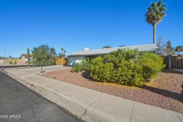 2820 E Inverness Avenue, Mesa, AZ 85204
