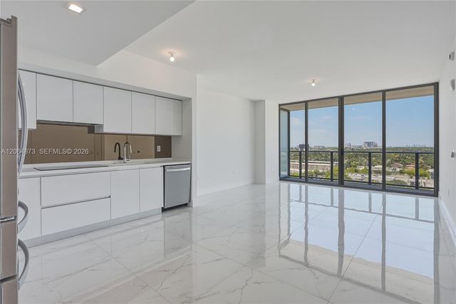 1170 E HALLANDALE BEACH 904, Hallandale Beach, FL 33009