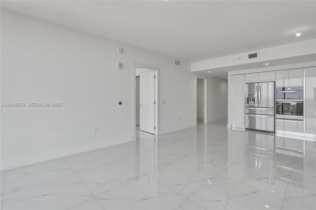 1170 E HALLANDALE BEACH 904, Hallandale Beach, FL 33009