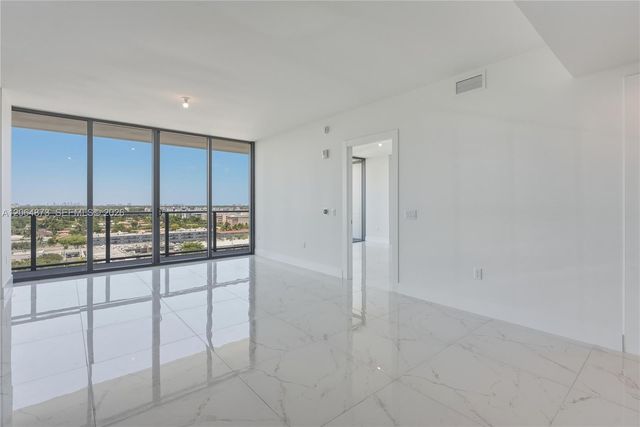 1170 E HALLANDALE BEACH 904, Hallandale Beach, FL 33009
