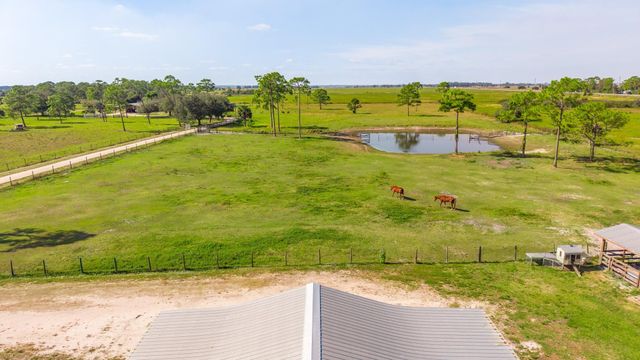 1075 SW Rucks Dairy Road, Okeechobee, FL 34974
