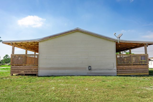 1075 SW Rucks Dairy Road, Okeechobee, FL 34974