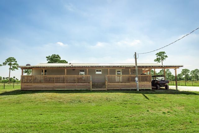 1075 SW Rucks Dairy Road, Okeechobee, FL 34974