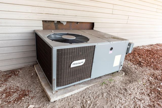 1075 SW Rucks Dairy Road, Okeechobee, FL 34974