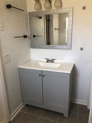 9030 BLIND PASS ROAD C10, St Petersburg, FL 33706