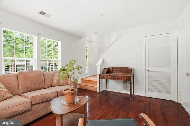 101 BLACKBIRD HILL LN, Laurel, MD 20724