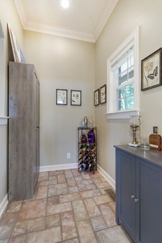 8216 W Chase Ct, Nashville, TN 37221