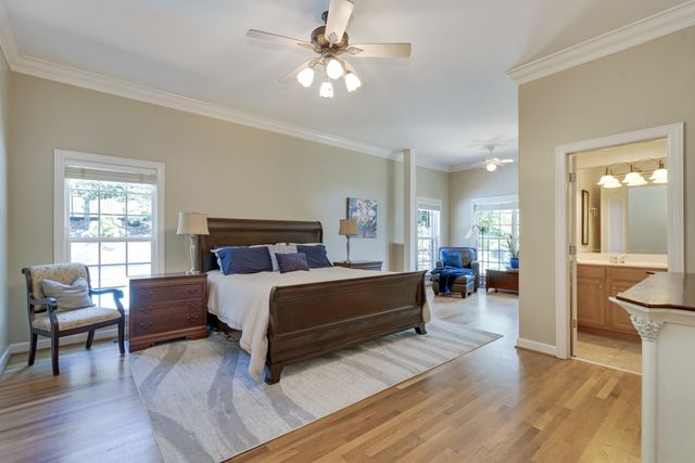8216 W Chase Ct, Nashville, TN 37221