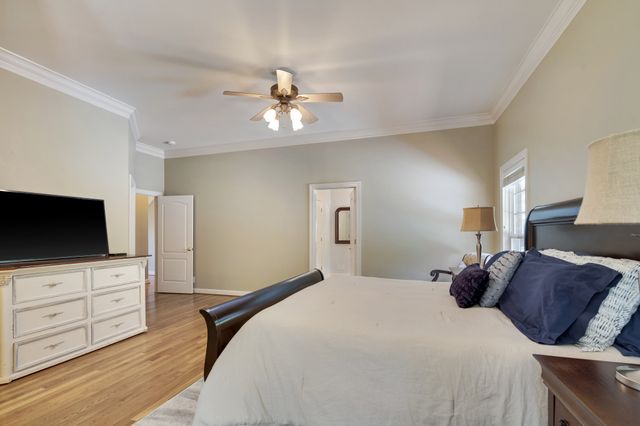 8216 W Chase Ct, Nashville, TN 37221