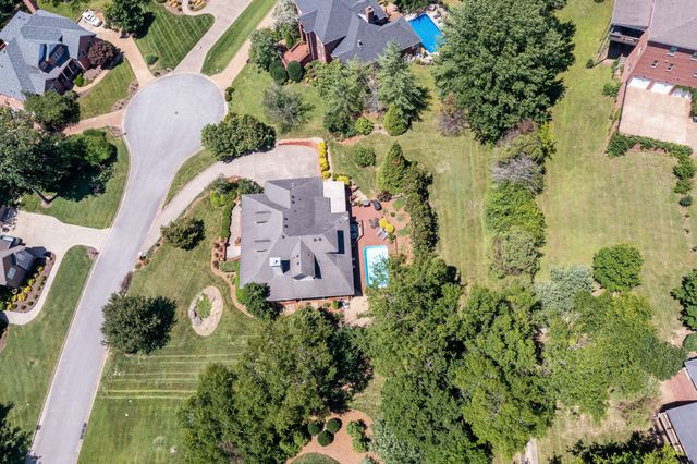 8216 W Chase Ct, Nashville, TN 37221