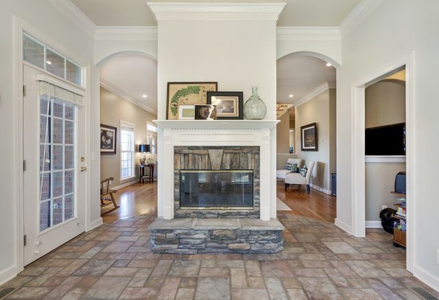 8216 W Chase Ct, Nashville, TN 37221