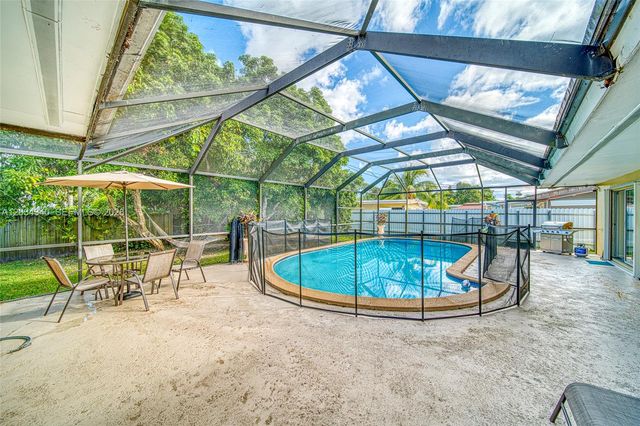 11331 SW 176 th St, Miami, FL 33157