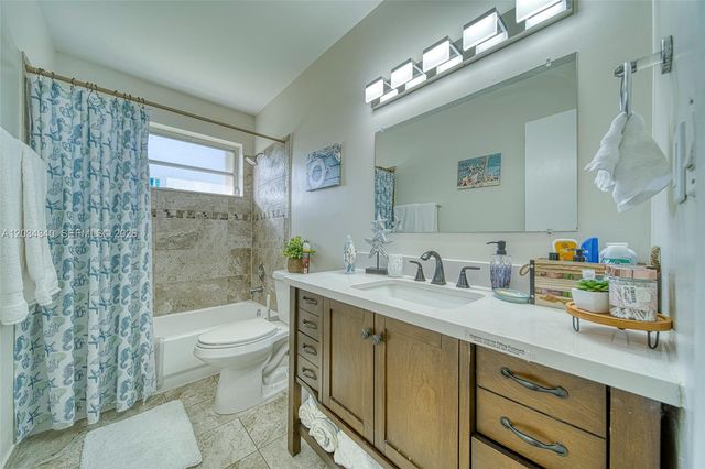 11331 SW 176 th St, Miami, FL 33157