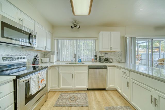 11331 SW 176 th St, Miami, FL 33157