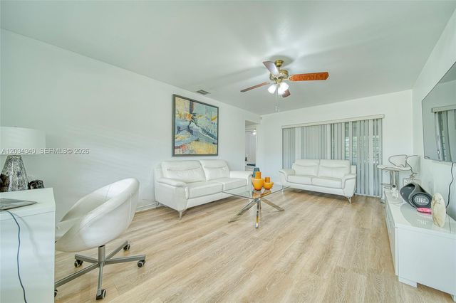 11331 SW 176 th St, Miami, FL 33157