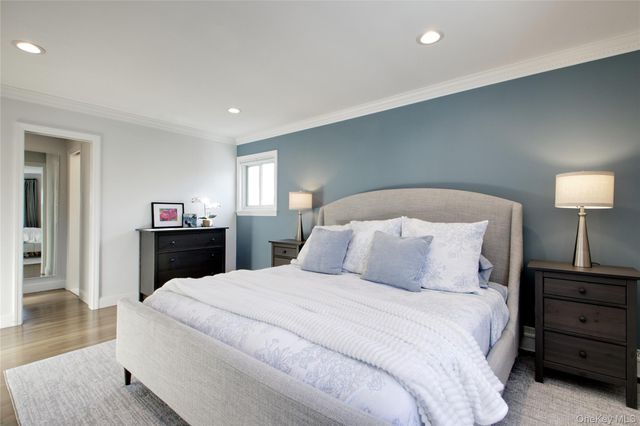 26 Marlin Lane, Port Washington, NY 11050