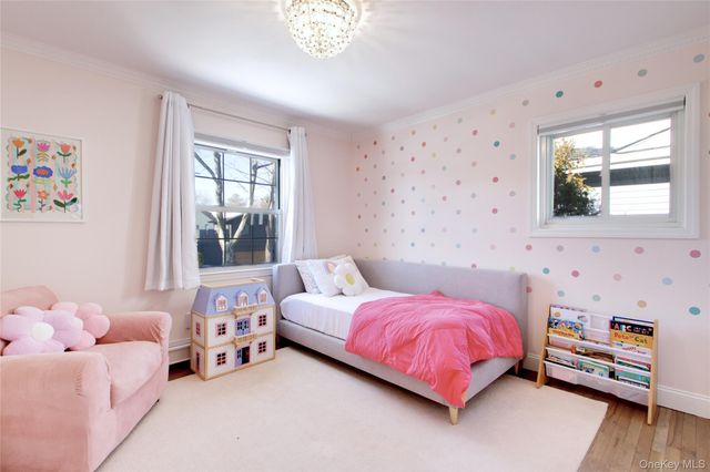 26 Marlin Lane, Port Washington, NY 11050