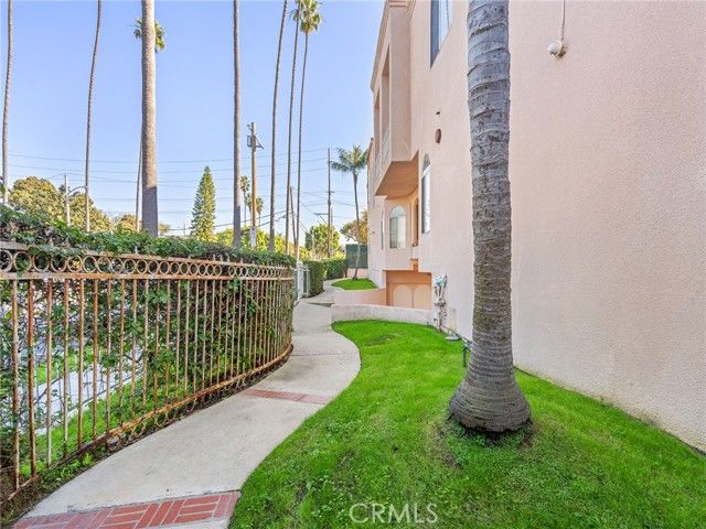 408 W Queen Street 111, Inglewood, CA 90301