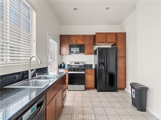 408 W Queen Street 111, Inglewood, CA 90301