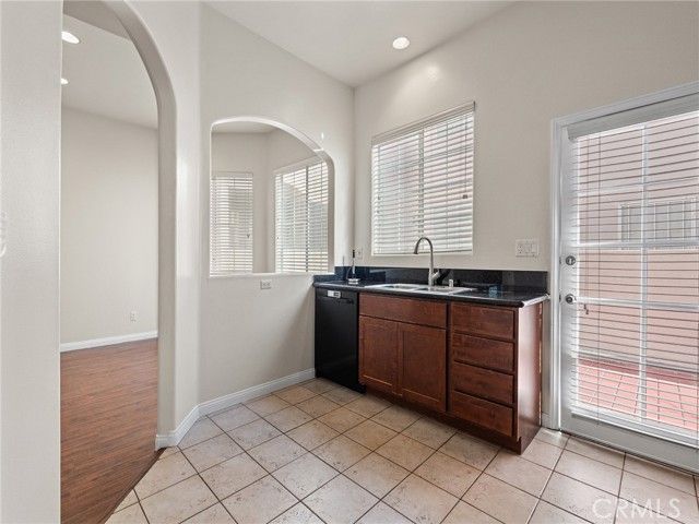 408 W Queen Street 111, Inglewood, CA 90301