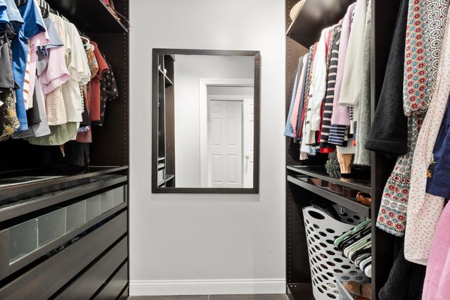 8048 Marsh Creek Alcove, Woodbury, MN 55125