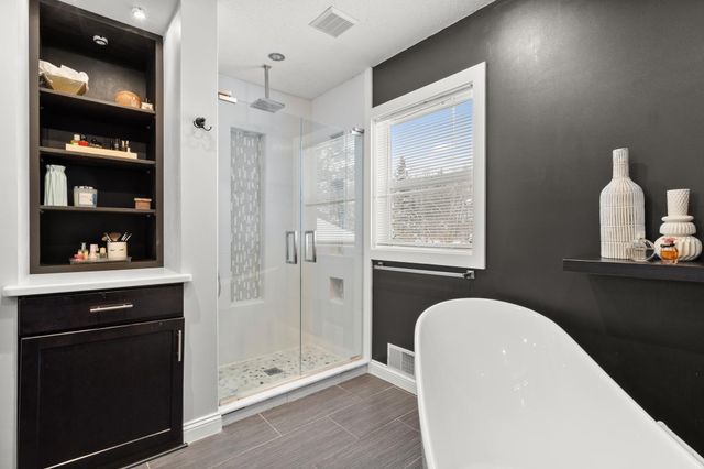 8048 Marsh Creek Alcove, Woodbury, MN 55125