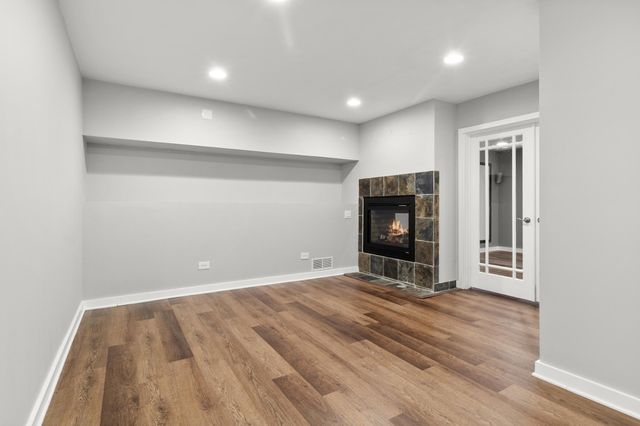 8048 Marsh Creek Alcove, Woodbury, MN 55125