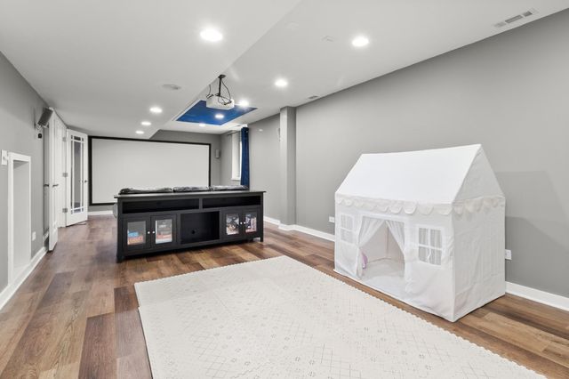 8048 Marsh Creek Alcove, Woodbury, MN 55125