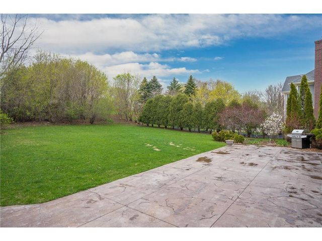 8048 Marsh Creek Alcove, Woodbury, MN 55125