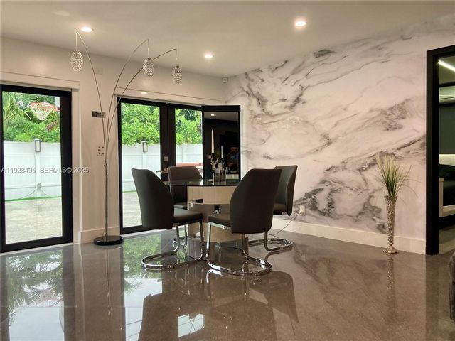 7524 Mutiny Ave, North Bay Village, FL 33141