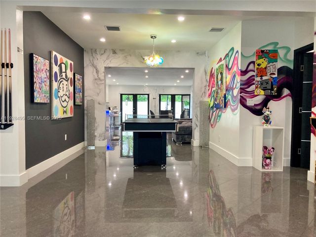 7524 Mutiny Ave, North Bay Village, FL 33141