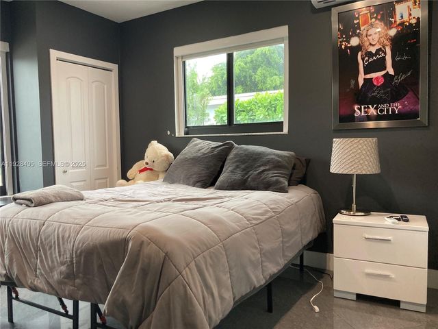 7524 Mutiny Ave, North Bay Village, FL 33141