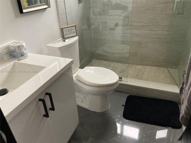 7524 Mutiny Ave, North Bay Village, FL 33141