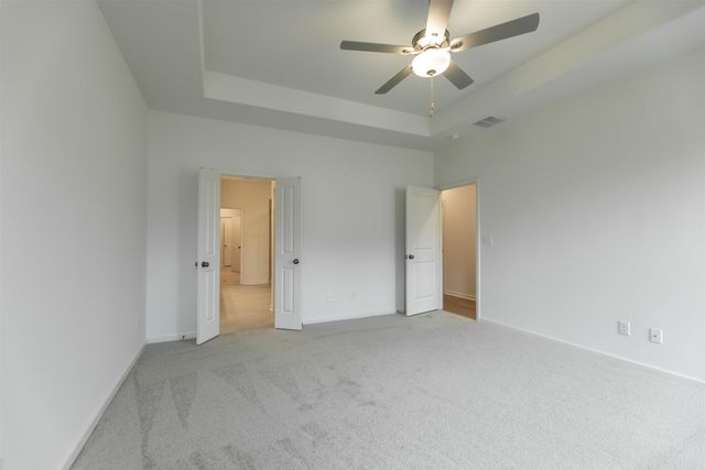 350 GREEN WILLOW DR, Oakland, TN 38060