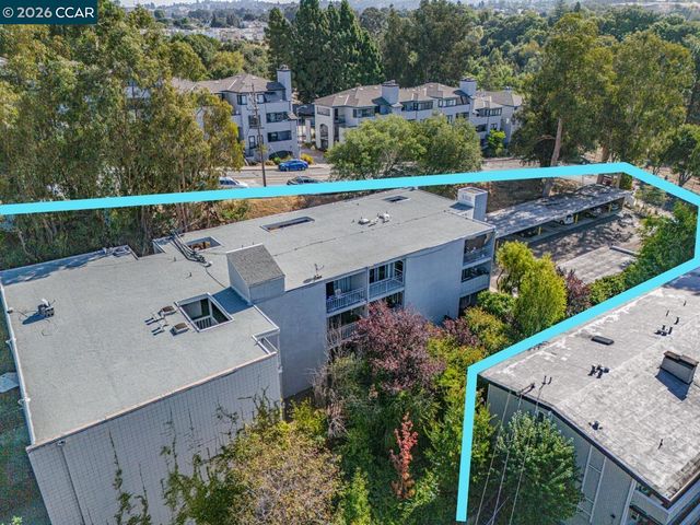 944 Walpert St, Hayward, CA 94541