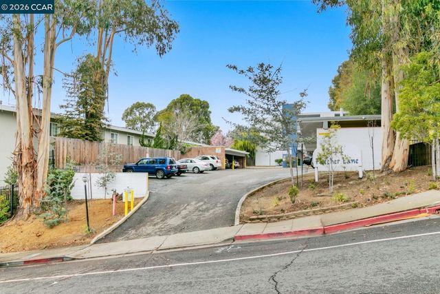 944 Walpert St, Hayward, CA 94541