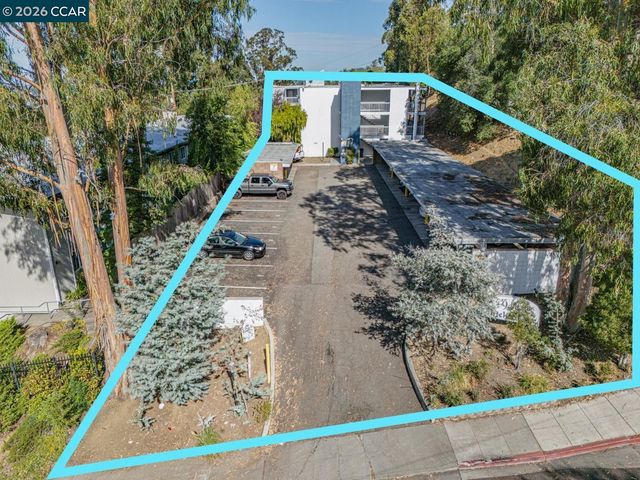 944 Walpert St, Hayward, CA 94541