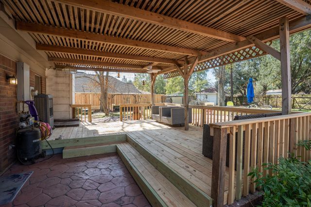 7415 Shangrila Lane, Houston, TX 77095