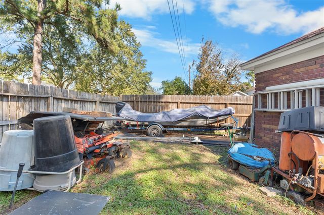 7415 Shangrila Lane, Houston, TX 77095