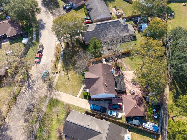 7415 Shangrila Lane, Houston, TX 77095